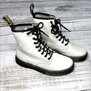 Dr Martens White Lace-Up Boots with Black Laces Dr Martens Docs 1460 8-eyelet Soft Smooth White Leather  main image 3